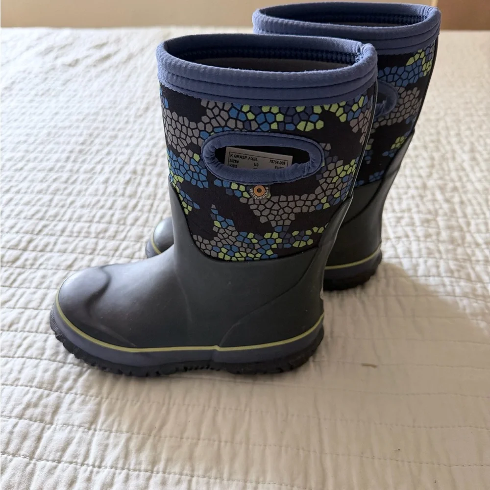 BOGS Kids Navy Patterned Rain Boots with Lime Trim